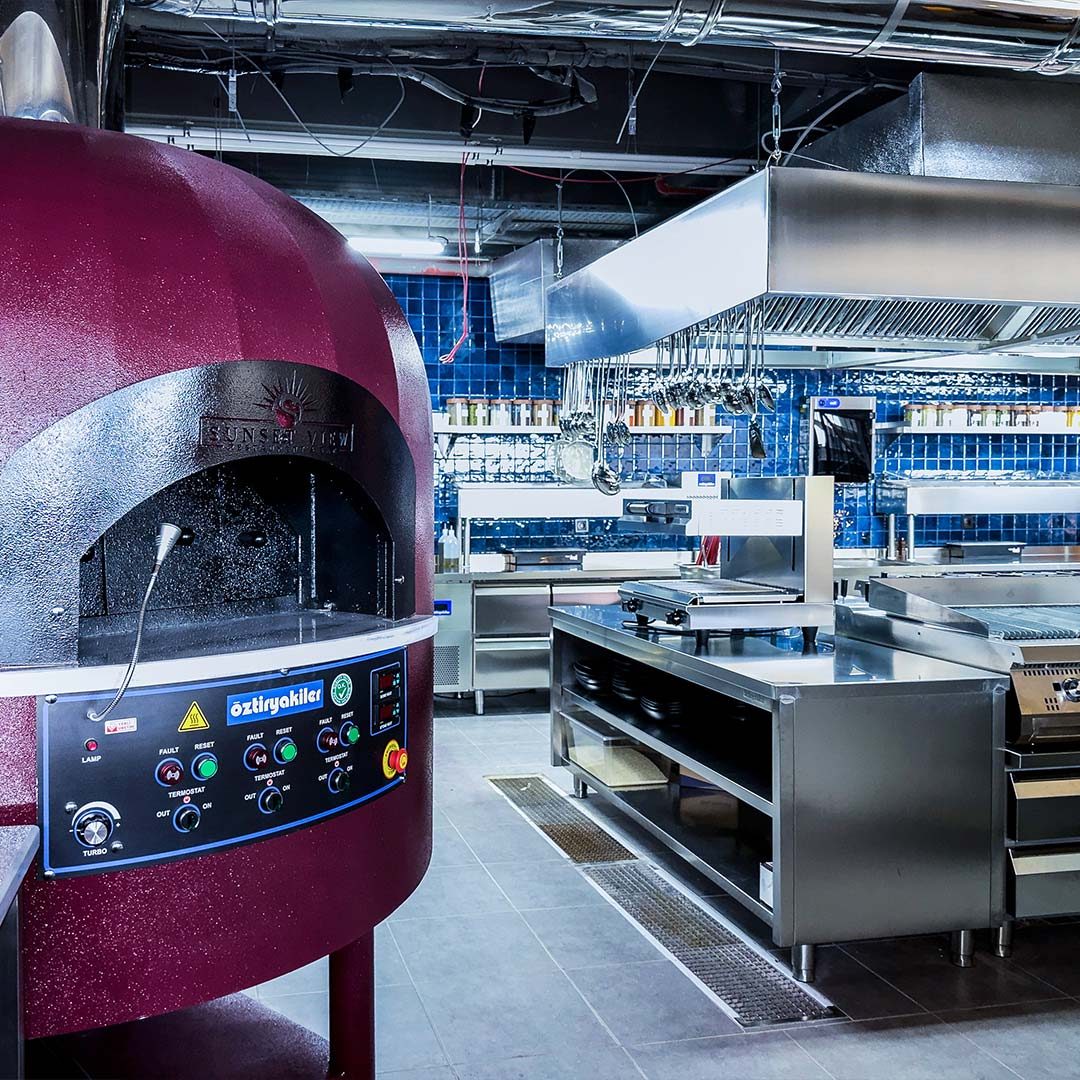 Restoran & Kafe — Açık mutfak, ızgara ve pizza hattı